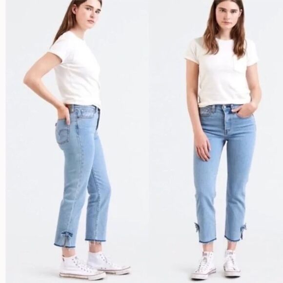 Levi’s Wedgie Sweet Nothings Bow Jeans Size 28 - Picture 1 of 8
